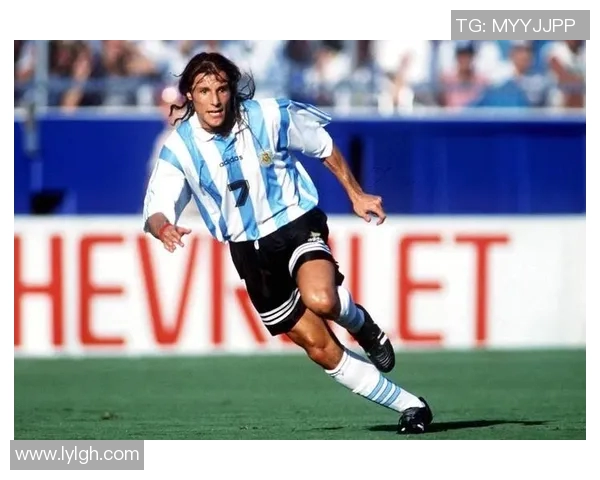 全球足球巨星汇聚一堂的明星名单及其辉煌成就解析 全球足球巨星汇聚一堂的明星名单及其辉煌成就解析