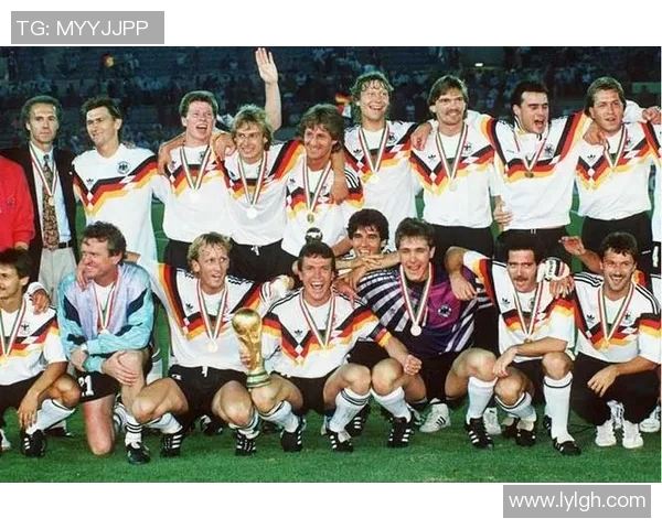 德国足球明星默的辉煌历程与对足球的深刻影响解析